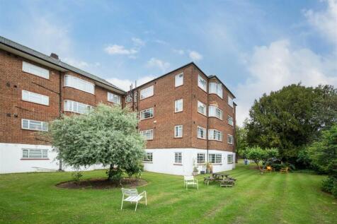 Communal garden 2 - Marlow Court.jpeg