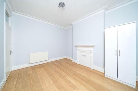 Principal bedroom 2 - Wymering Mansions.jpeg