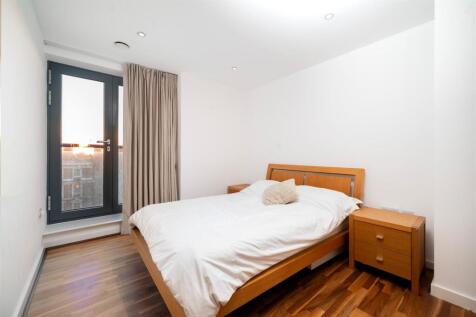 Second bedroom - Winterton House.jpeg