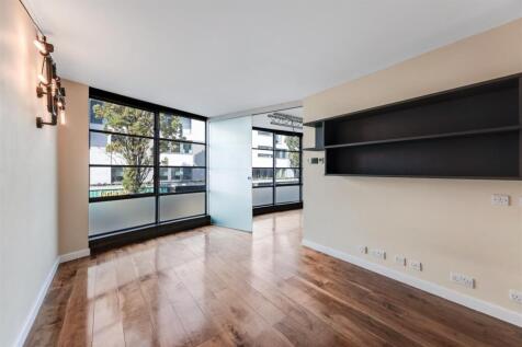 The Glass Building 105-16.jpg