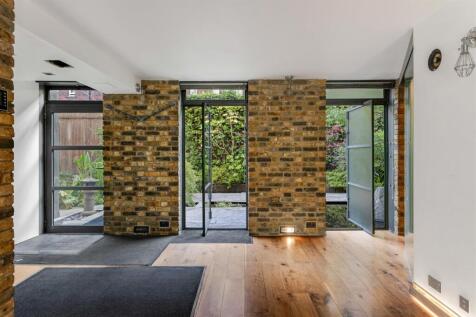 The Glass Building 105-26.jpg