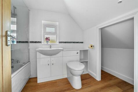 En-Suite 1