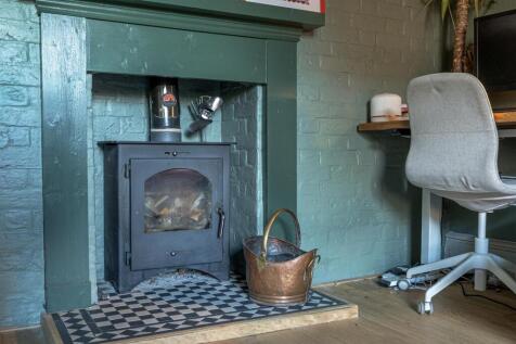 LOG BURNER