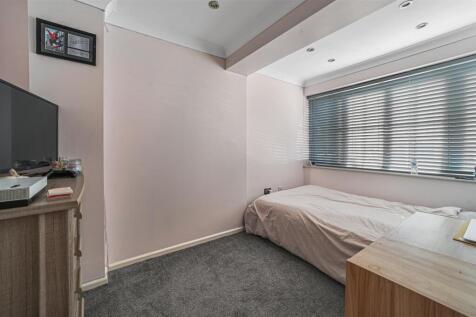 DOWNSTAIRS BEDROOM/SECOND RECEPTION ROOM