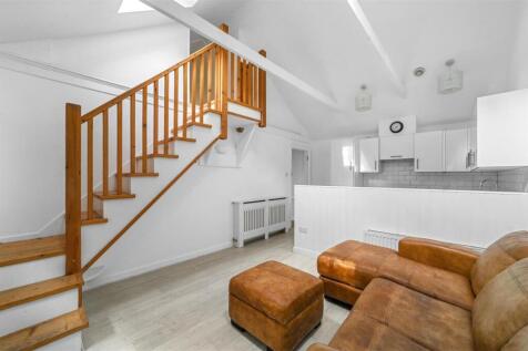 Annexe 2 Sitting/Kitchen