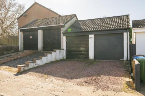 Garage / Drive Way