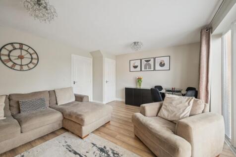 Lounge/ Dinning Room