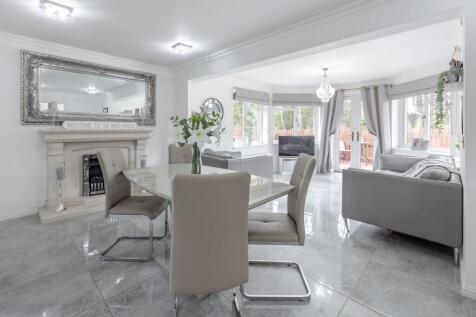 Dining Room / Lounge
