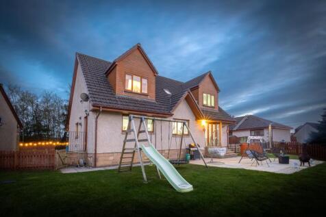 Rear Garden - Twilight Shot