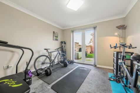 Dining Room / Gym