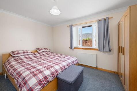 Downstairs Bedroom with En Suite
