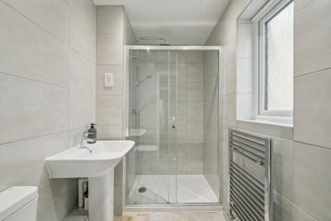 Bedroom Two En-Suite