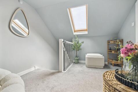 Upstairs Landing Into Bedroom