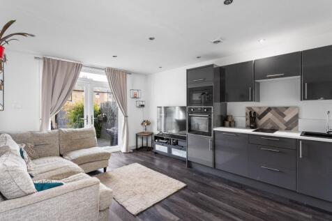 Lounge / Kitchen