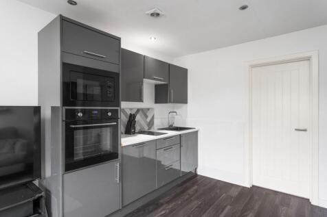 Lounge / Kitchen