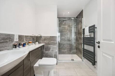 Bedroom One En Suite