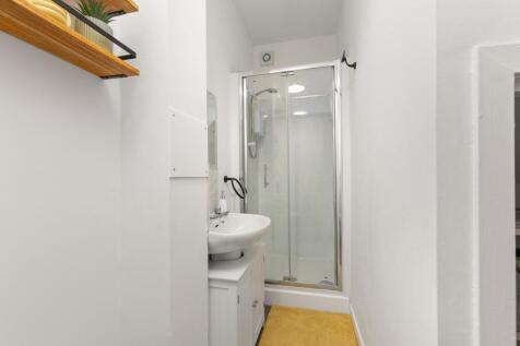 Family Bathroom First Floor