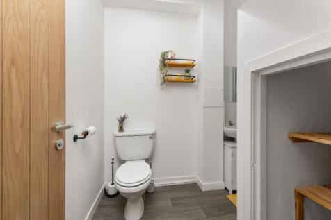 Family Bathroom First Floor