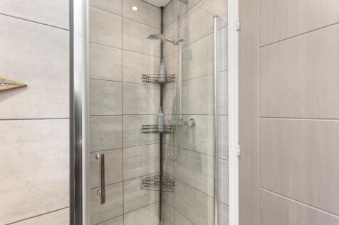 Bedroom One En Suite