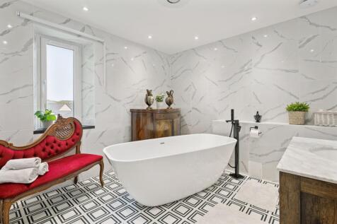 Downstairs Bathroom