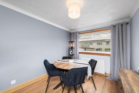 Lounge / Dining Room