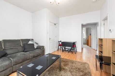 Lounge / Dining Room