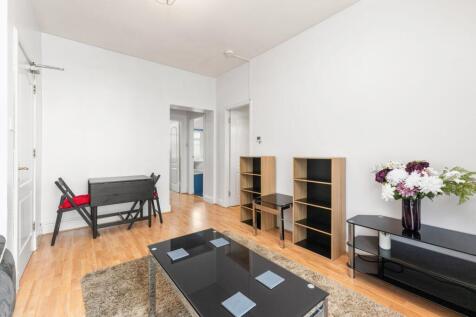 Lounge / Dining Room