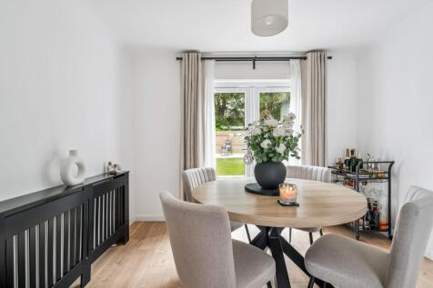 Dining Room / Lounge