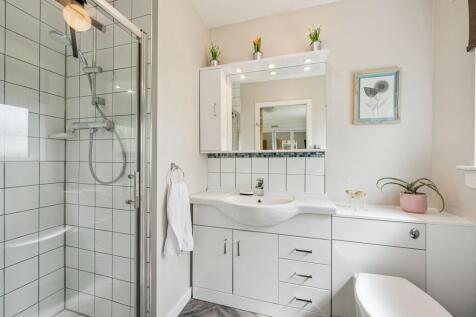Bedroom One En Suite