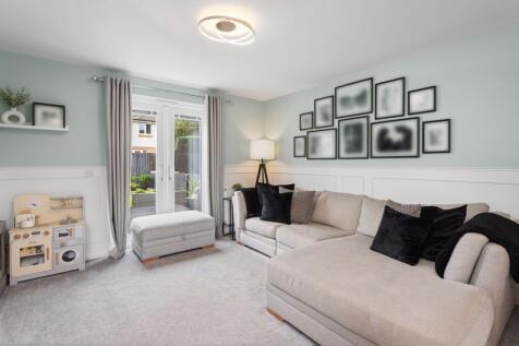 Lounge / Dining Room