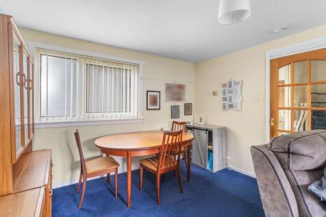 Lounge / Dining Room
