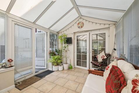 Conservatory Room