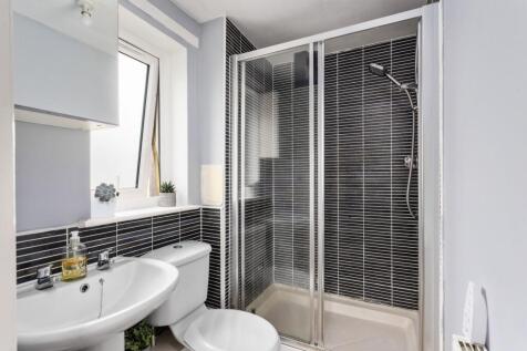 Bedroom One En Suite