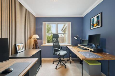 Dinning Area But Used As A Home Office
