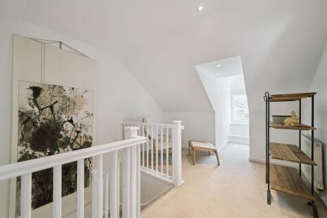 Bedroom One Landing
