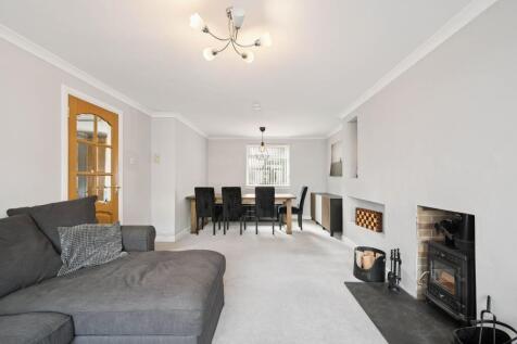 Lounge / Dining Room