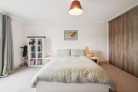 Principle bedroom