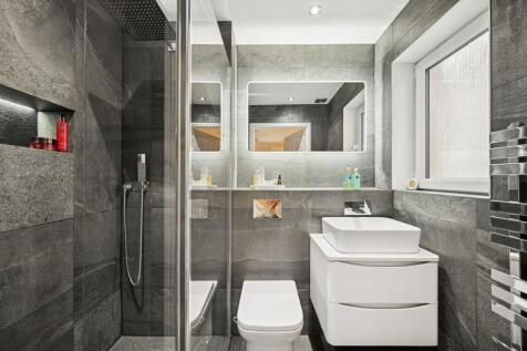 Bedroom One En Suite