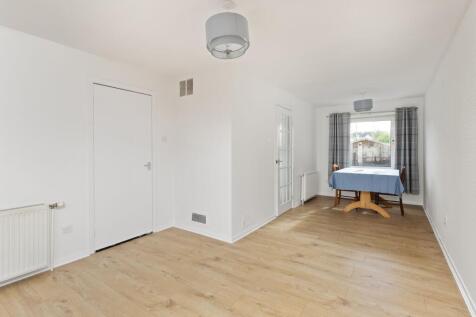 Lounge / Dining Room