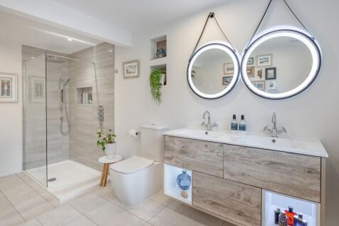 Principle Bedroom En Suite