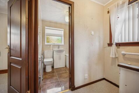 Hallway/ Bathroom