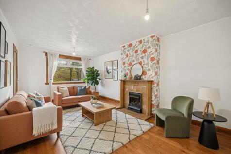 Lounge ( Virtually staged )