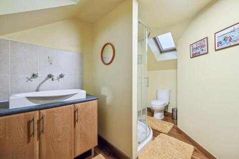 Bedroom One En Suite