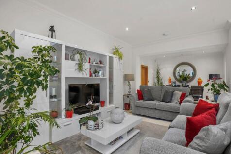 Lounge/Kitchen/Dining Room