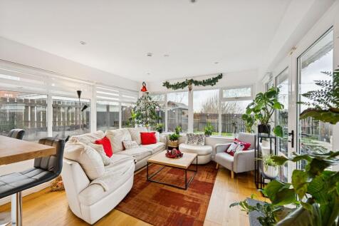 Kitchen/Dining/Living Area