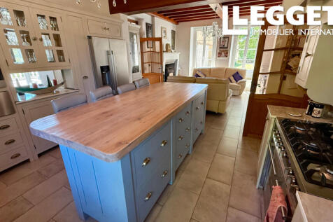 Property Image 4