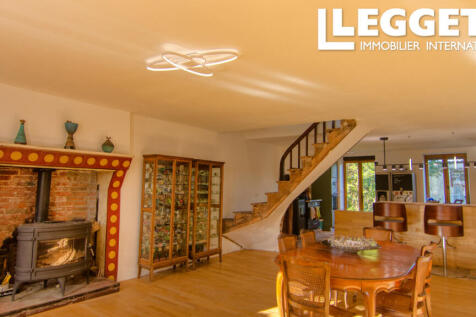 Property Image 4