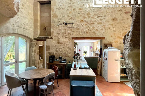 Property Image 4