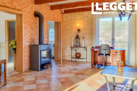 Property Image 4