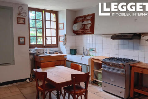 Property Image 4